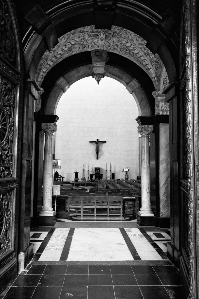 Kerk doorkijkje brugge